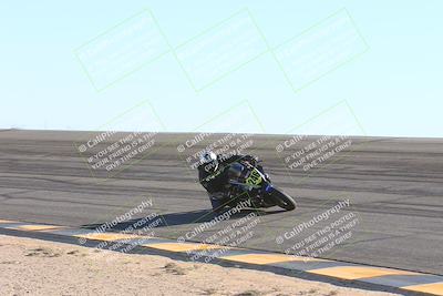 media/Nov-17-2024-CVMA (Sun) [[1fec520723]]/Race 11-Amateur Supersport Open/